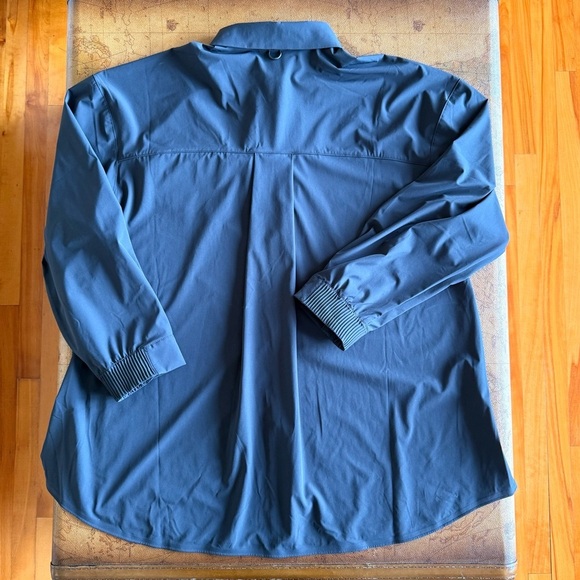 Nike 24.7 PerfectStretch Black Shirt for Women - Picture 13 of 13